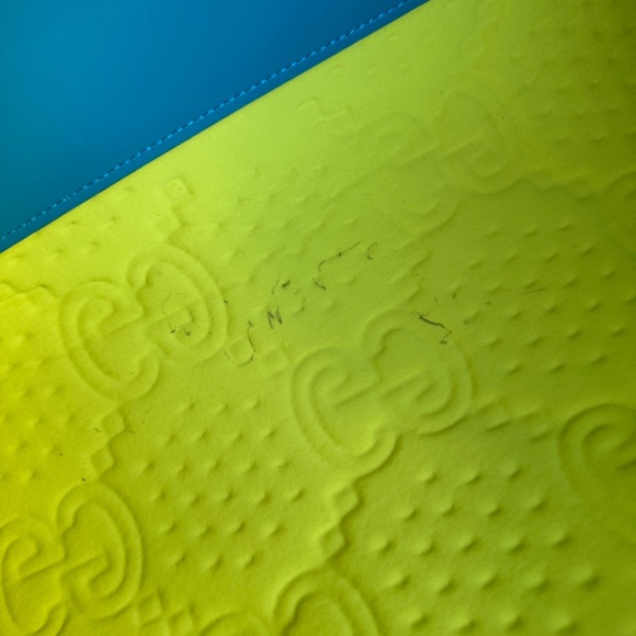 Gucci GG Scuba Duffle Bag - Picture 16 of 16